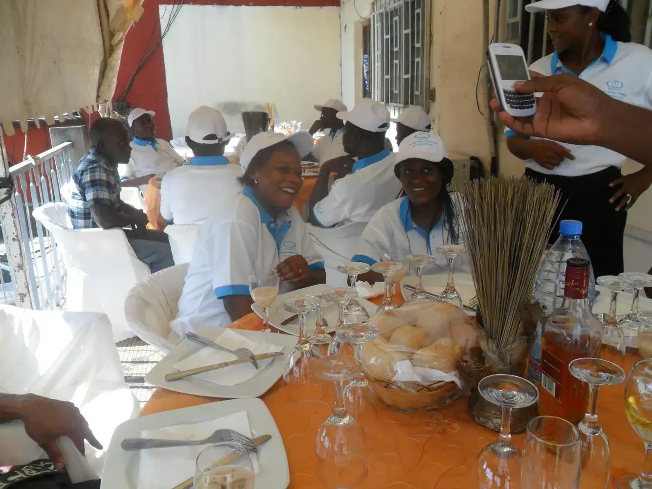 Membres du personnel de CONTEC lors d’une célébration de la fête du travail